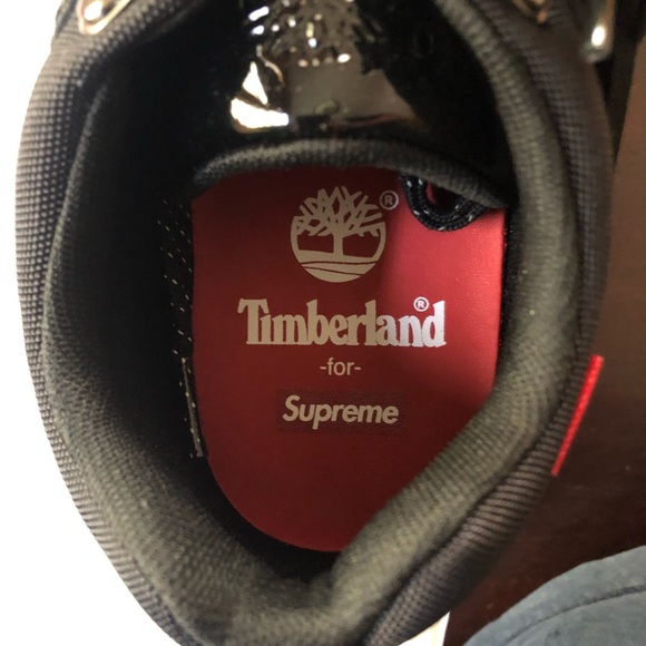 š„SUPREME x Timberland collabš„ - Picture 2 of 5